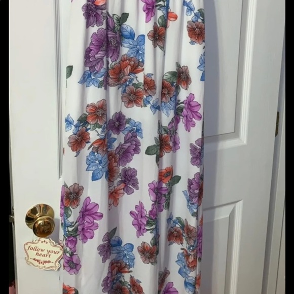 Flower maxi dress - Picture 2 of 4